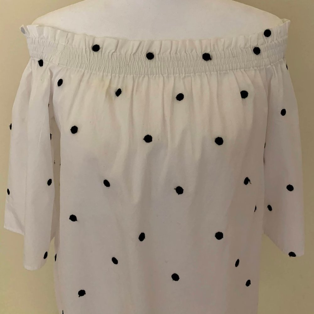 off-the-shoulder short sleeve top